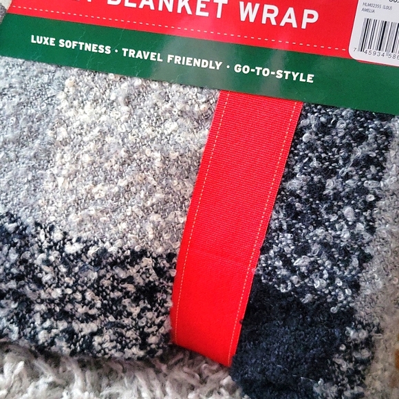 Woolrich Amelia Cozy Blanket Wrap New Retail $60 - Picture 6 of 6